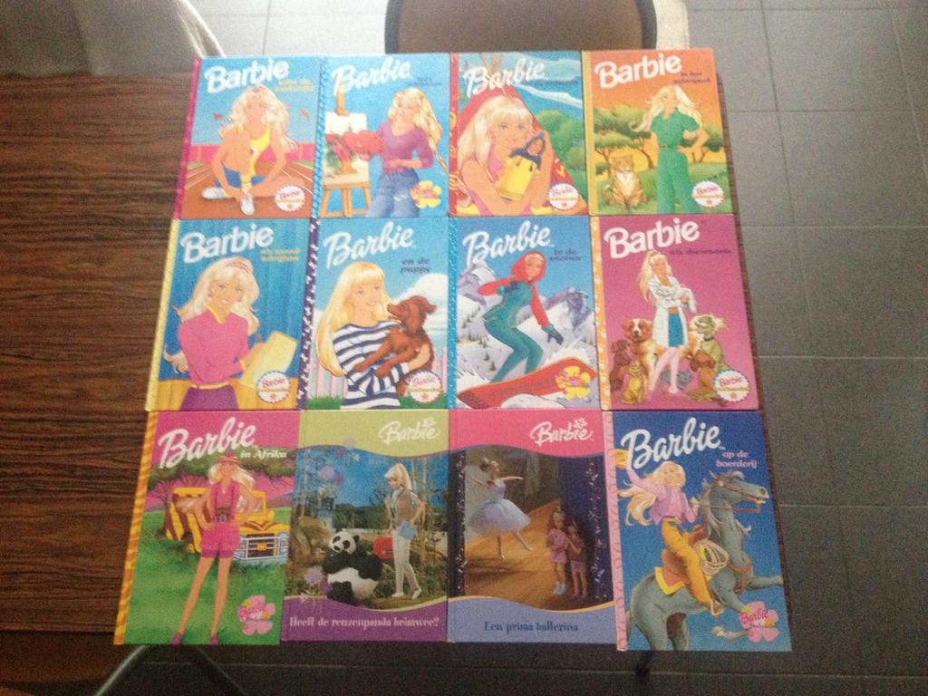 12 Boeken Barbie, Ophalen of Verzenden, Zo goed als nieuw, Fictie algemeen