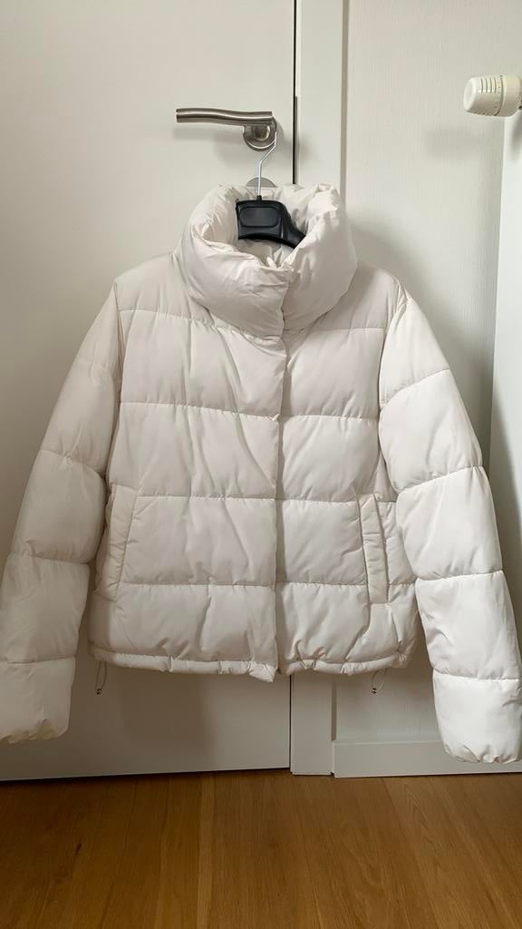 Jas Stradivarius, maat L, wit, in perfecte staat, Ophalen of Verzenden, Zo goed als nieuw, Maat 42/44 (L), Wit