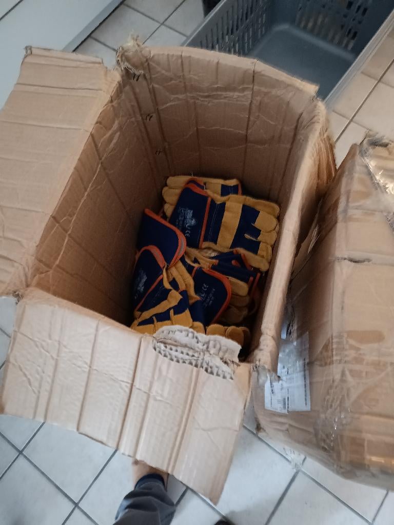 gant de travail en cuir M10 / vendu par 10 pièces - neuf, Enlèvement, Neuf
