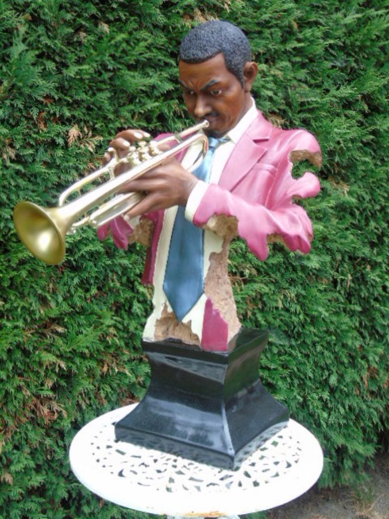Oud beeld, zwarte muzikant, jazz, de trompet, Ophalen