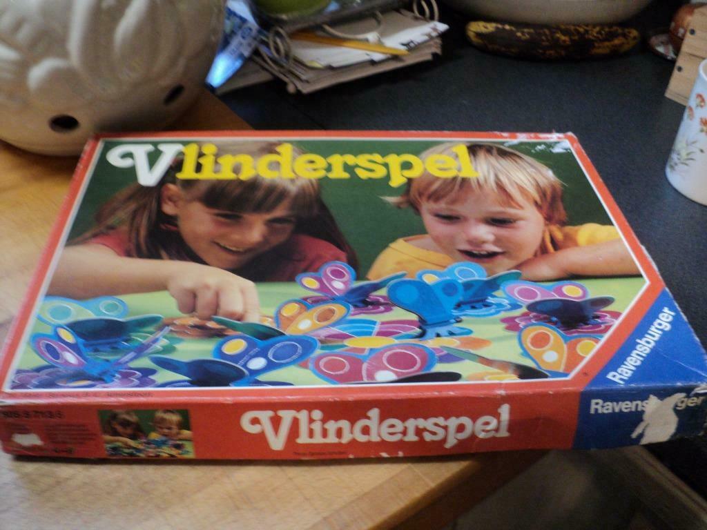 oud speelgoed : vlinderspel  uit 1982, Enlèvement ou Envoi