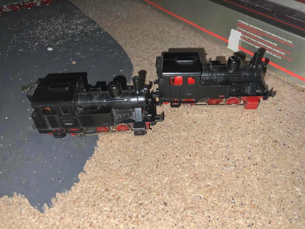 SET VAN 2 LOCOMOTIEVEN MARKLIN 3029 VINTAGE 3-RAILSYSTEEM, Hobby en Vrije tijd, Ophalen of Verzenden, Gebruikt, Locomotief, Märklin