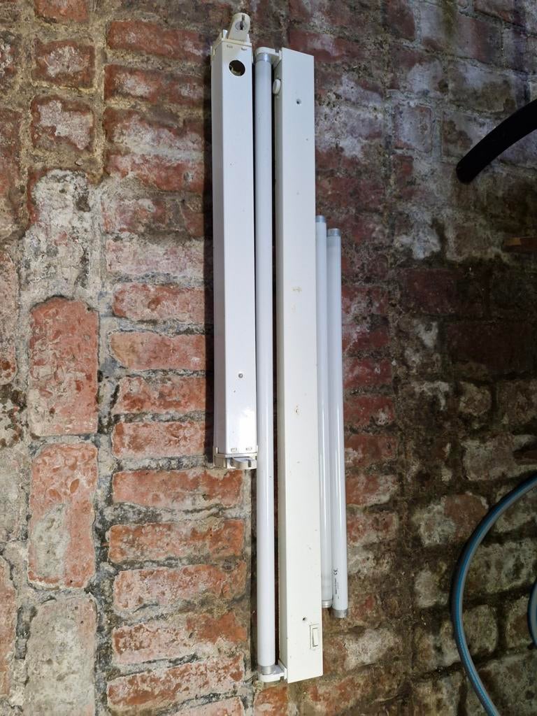 TL armaturen 2 stuks en bijhorende lampen, Ophalen, Gebruikt