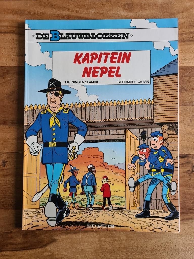 De blauwbloezen - Kapitein Nepel, Boeken, Cauvin / Lambil, Eén stripboek, Ophalen of Verzenden, Zo goed als nieuw