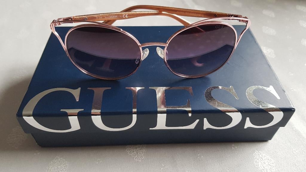 lunette solaire GUESS, Neuf, Autres marques, Enlèvement ou Envoi, Autres couleurs