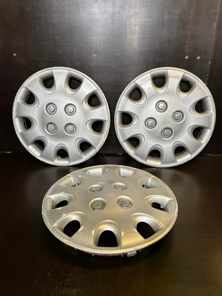 3 enjoliveurs Toyota 13" ou remorque, Enlèvement ou Envoi, Utilisé