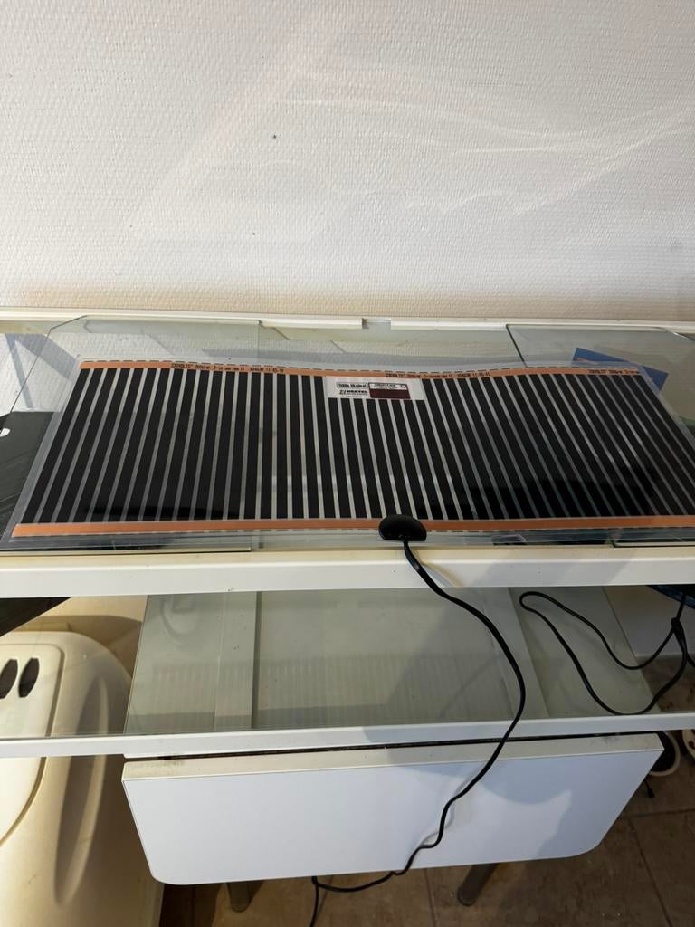 Warmtemat 646x 274 mm 30 watt “Heatel”, Dieren en Toebehoren, Ophalen of Verzenden, Zo goed als nieuw, Terrarium of Paludarium