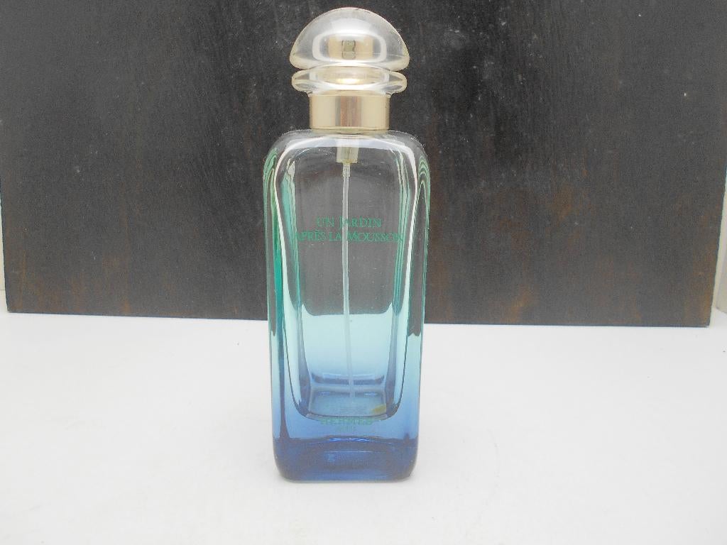 flacon vide eau de parfum Un jardin après la mousson Hermès, Ophalen of Verzenden, Gebruikt