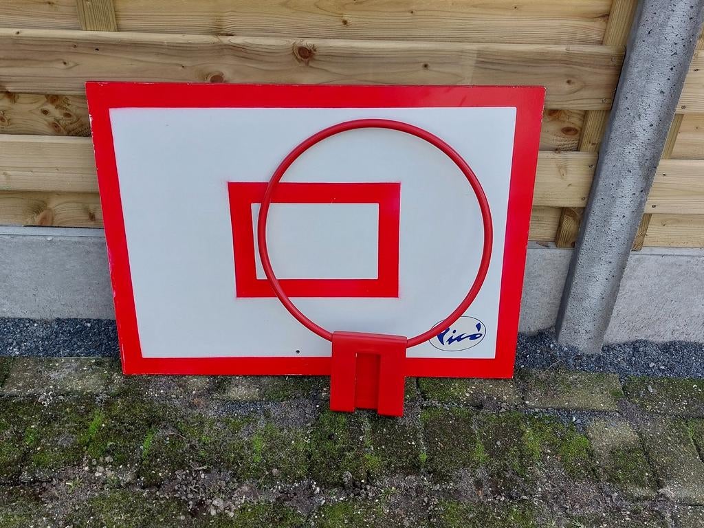Basketbal bord met ring, Ophalen