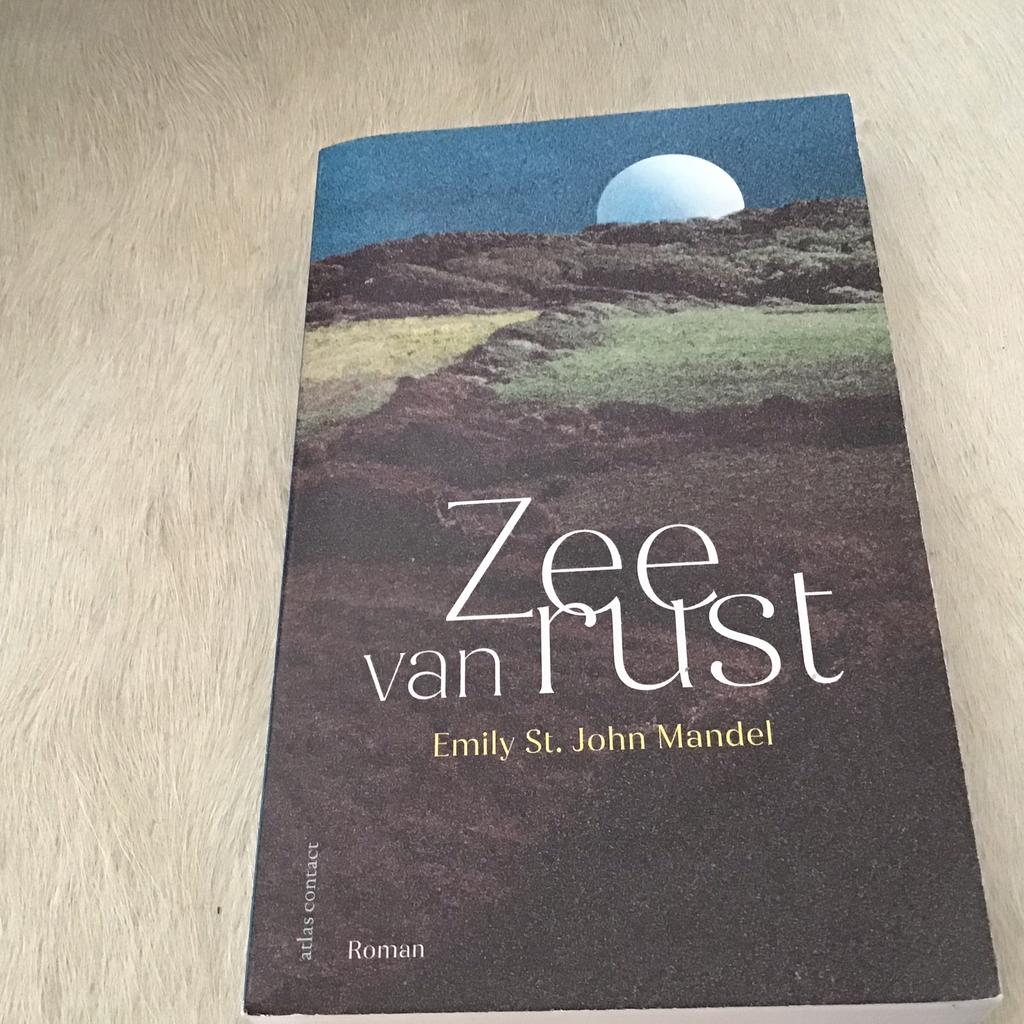 Zee van rust .Emily St. John  Mandel, Ophalen of Verzenden, Zo goed als nieuw, Emily St.John Mandel