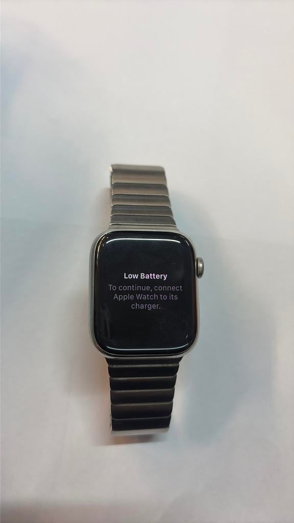 Appel watch series 9 45 mm silver stainless steel, Handtassen en Accessoires, Smartwatches, Zo goed als nieuw, iOS, Zilver, Afstand