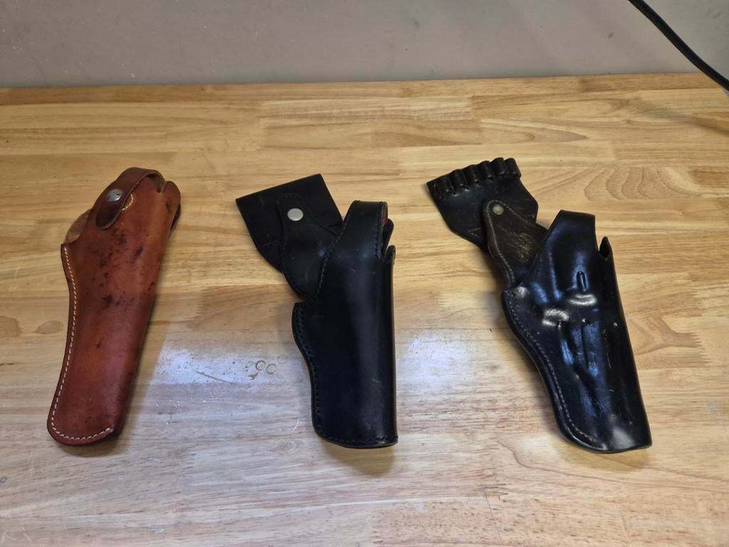 3 lederen holsters, Verzamelen, Ophalen of Verzenden, Overige soorten, Overige typen