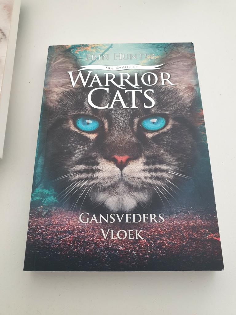 Erin Hunter - Gansveders vloek.  MINI AVONTUUR, Ophalen of Verzenden, Zo goed als nieuw, Erin Hunter