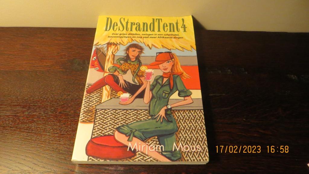 3 Jeugdboeken ( Niki Smit -Mirjam Mous en Thea Stilton ), Ophalen of Verzenden, Zo goed als nieuw, Fictie