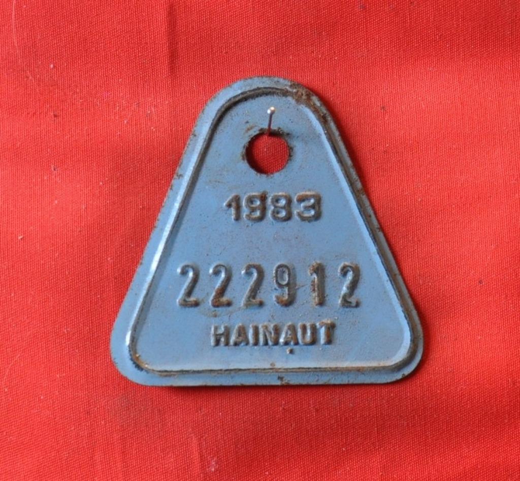 plaque de velo hainaut 1983, Enlèvement ou Envoi, Utilisé