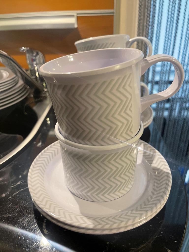 BRUNNER kop en schotel in melamine (4 stuks), Enlèvement ou Envoi