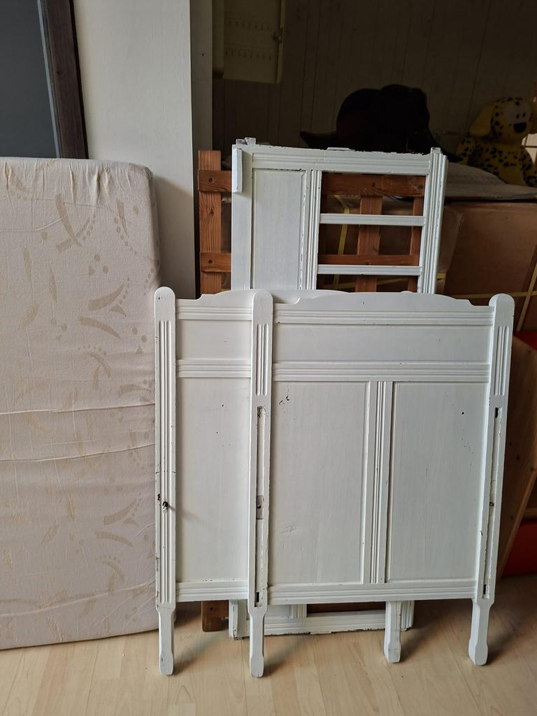 Baby bedje wit vintage, Huis en Inrichting, Woonaccessoires | Kamerschermen, Ophalen, Gebruikt