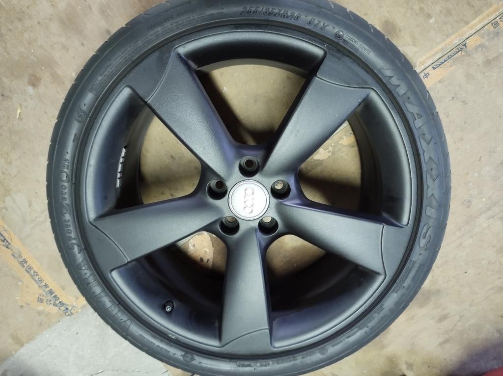 Velgen met banden  voor Audi, Particulier, Te koop