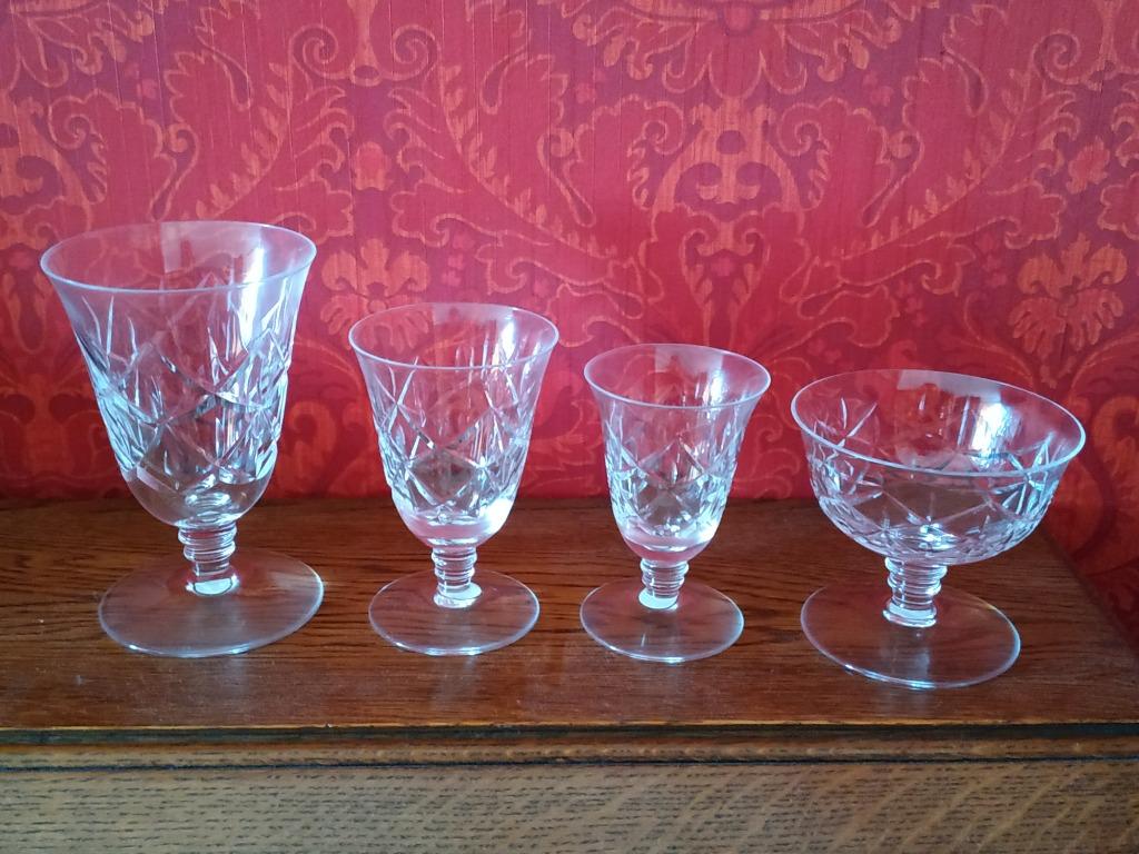 41 verres et 1 Carafe en cristal de Lorraine, Enlèvement ou Envoi