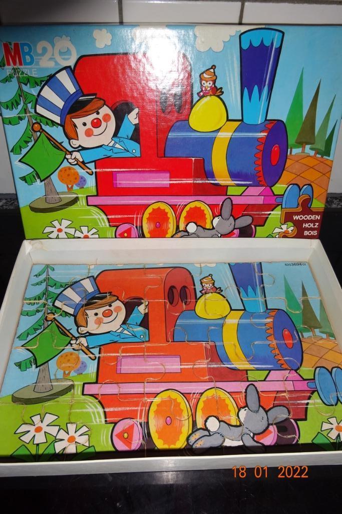 MB, houten retro  puzzel ** 20 stuks**, Ophalen of Verzenden, 10 tot 50 stukjes