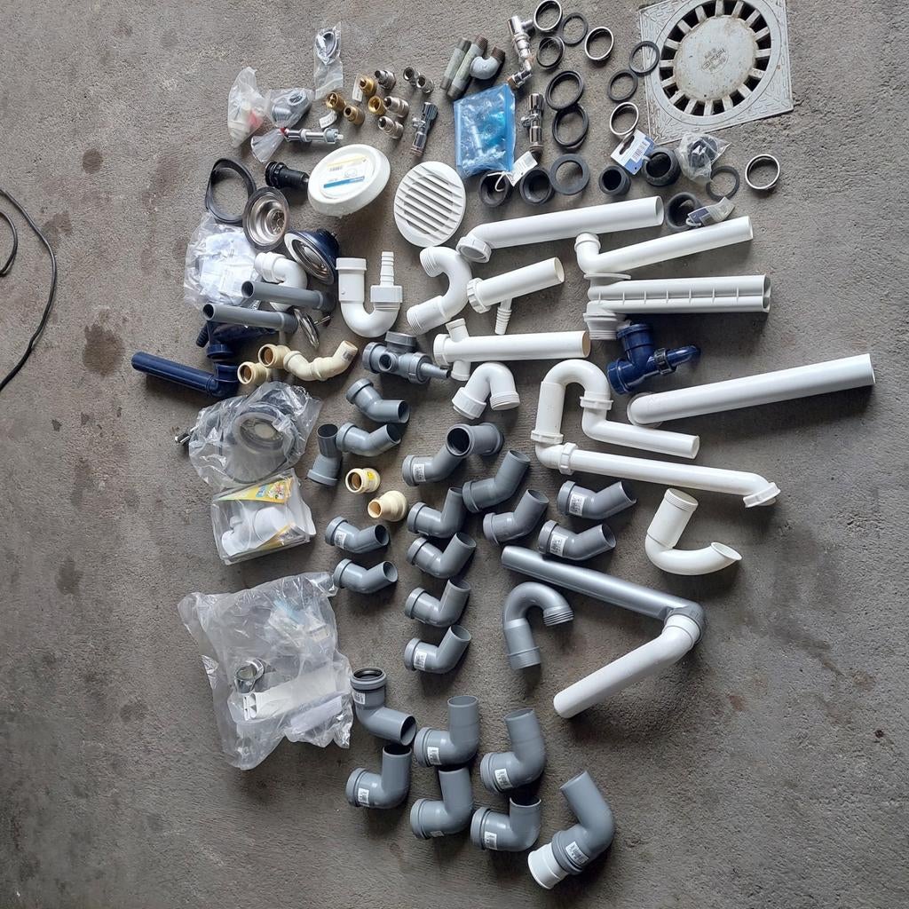 Accessoires tuyaux évacuation, Bricolage & Construction, Tuyaux & Évacuations, Enlèvement, Comme neuf, PVC, Évacuation
