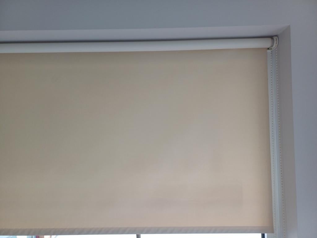 Store enrouleur beige 233 cm de large et 216 cm de hauteur, Maison & Meubles, Enlèvement, Comme neuf, Beige