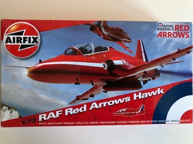 Airfix RAF red arrows Hawk  1/72, Hobby en Vrije tijd, Overige merken, 1:72 tot 1:144, Ophalen of Verzenden, Zo goed als nieuw
