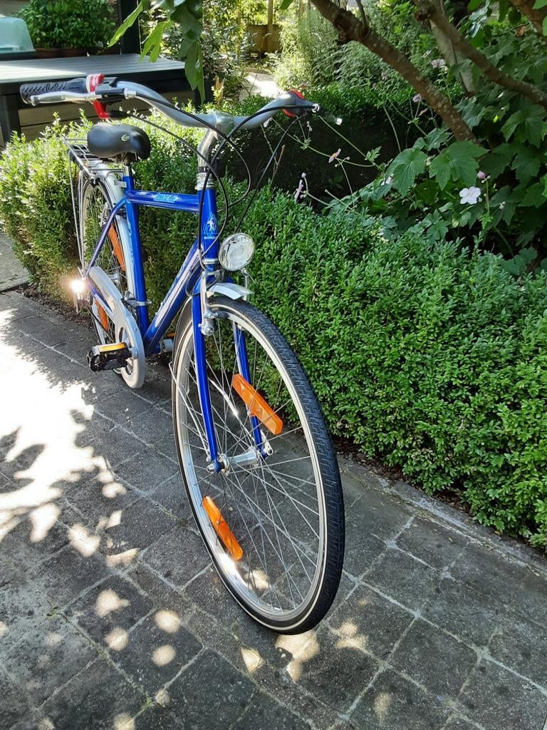 Vélo SHADOW comme neuf de couleur bleu ( 28 pouces), Vélos & Vélomoteurs, Autres marques, Vitesses, 65 cm ou plus, Comme neuf