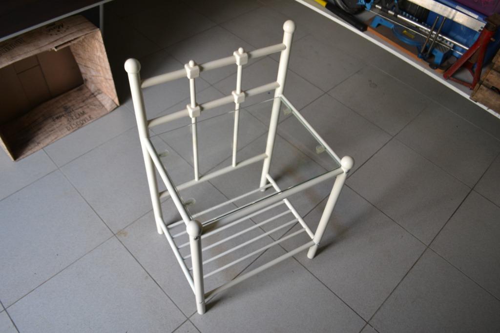 NACHT/BIJZET TAFELTJE, Huis en Inrichting, Slaapkamer | Nachtkastjes, Gebruikt, Metaal of Aluminium, 45 tot 65 cm, 55 tot 70 cm