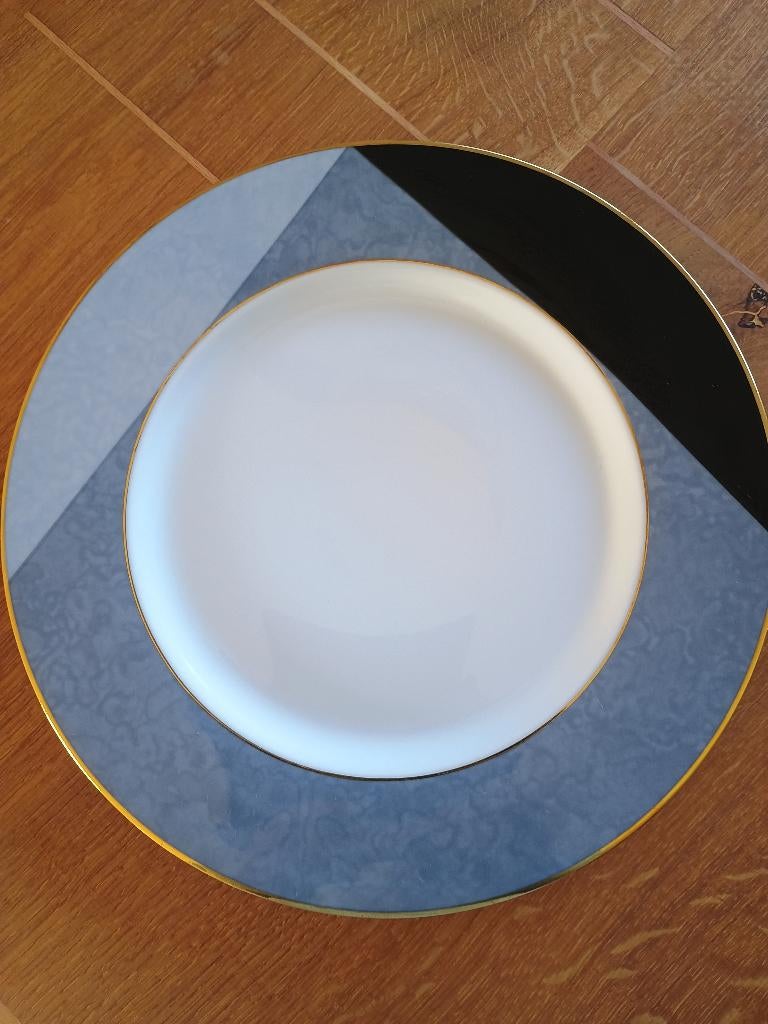 Grote borden, Huis en Inrichting, Ophalen, Zo goed als nieuw, Bord(en), Overige stijlen