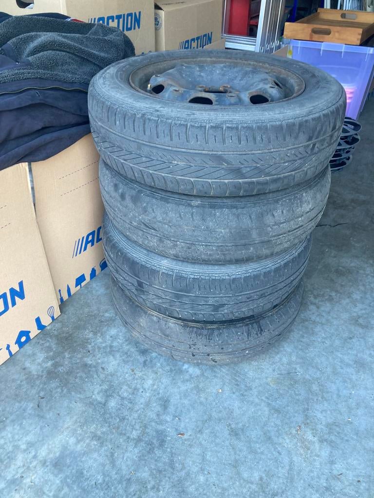 4 stalen velgen met banden  165/70 R14 5J 14” ET35, Enlèvement, Utilisé
