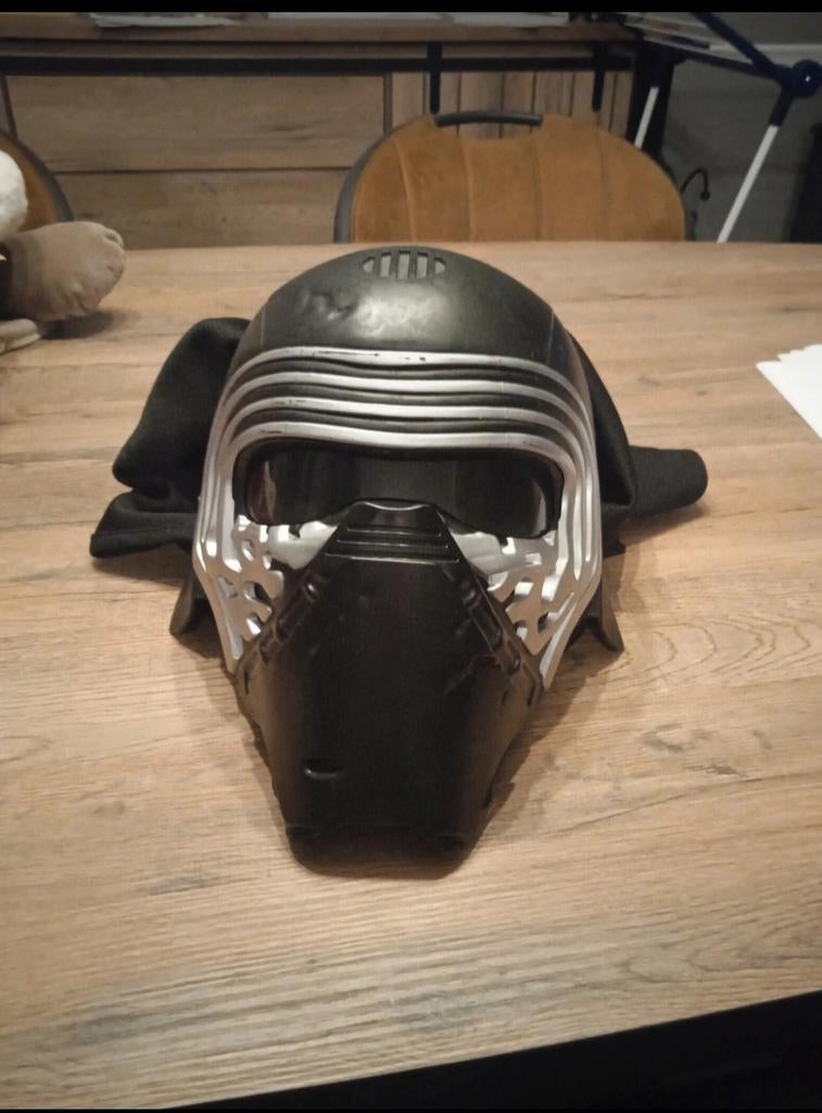 Casque kylo Ren, Ophalen, Gebruikt