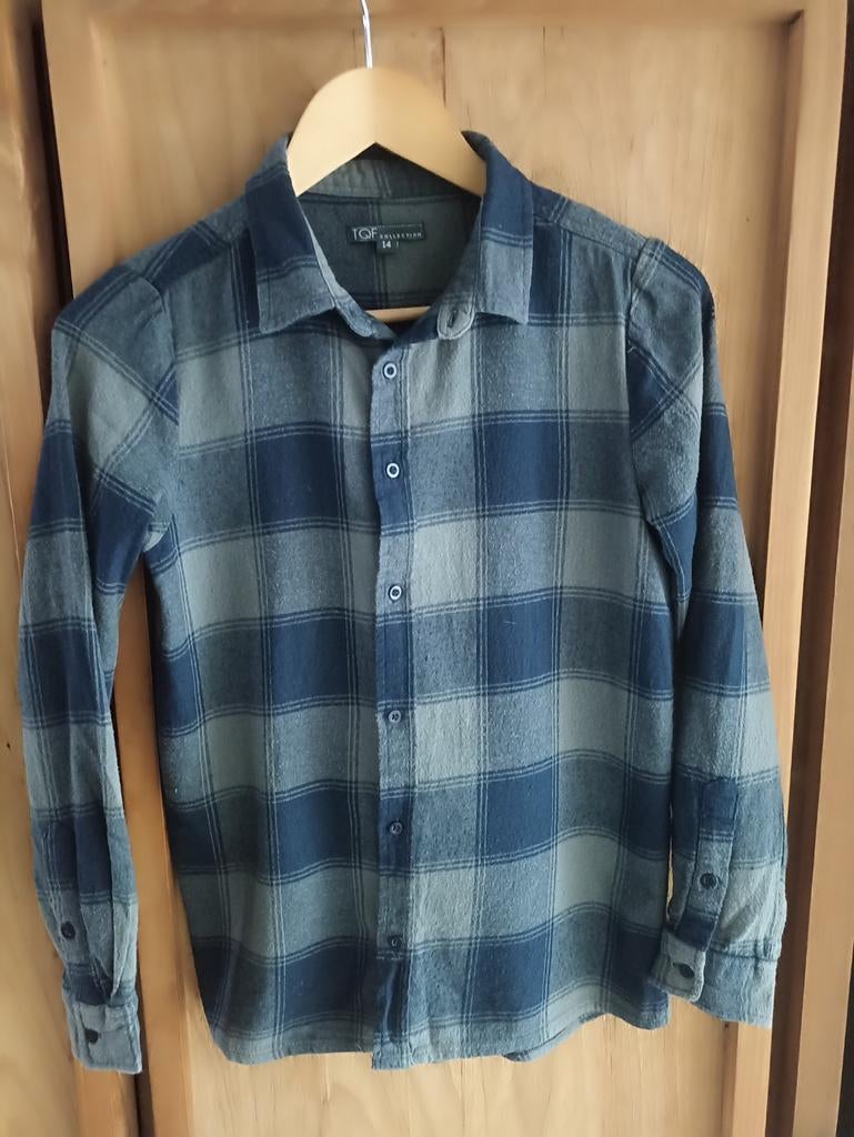 Chemise à carreaux bleu et gris taille 14 ans, Enfants & Bébés, Enlèvement ou Envoi, Utilisé, Garçon, Chemise ou À manches longues