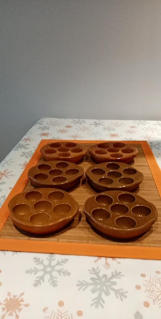 bol pour 6 escargots en faïence vintage, Enlèvement ou Envoi, Poterie, Comme neuf, Autres styles