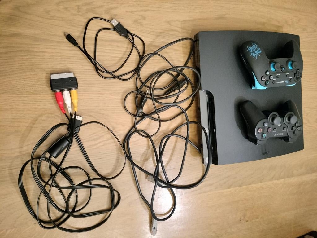 PS3 + 2 controllers & kabels + 12 spellen en move bundle, Games en Spelcomputers, Spelcomputers | Sony PlayStation 3, Ophalen