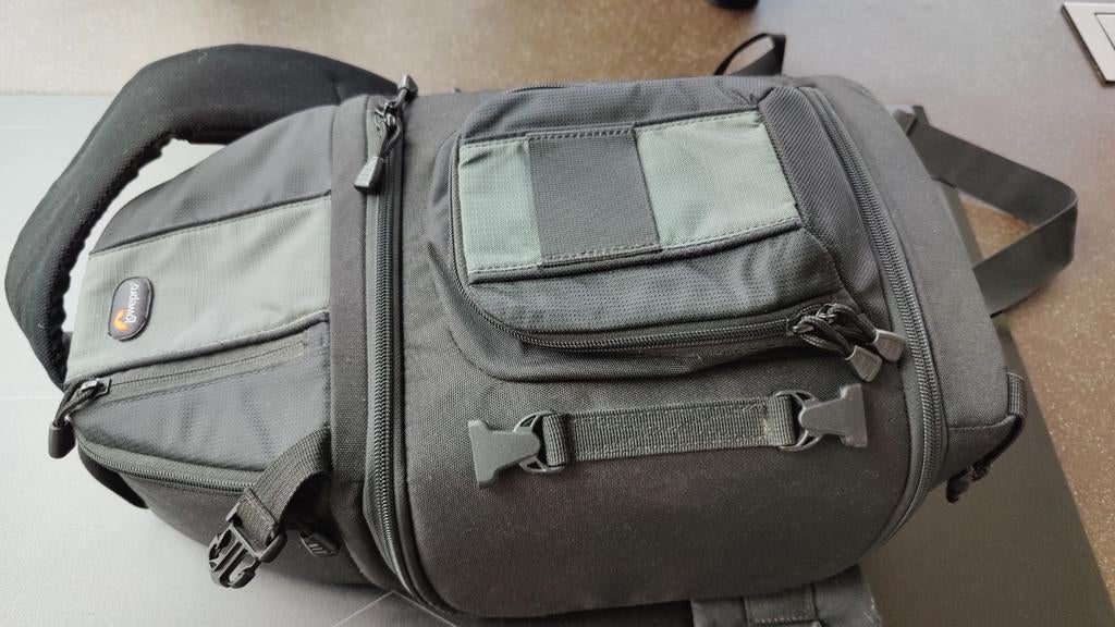 Cameratas fototas Lowepro, Ophalen, Lowepro