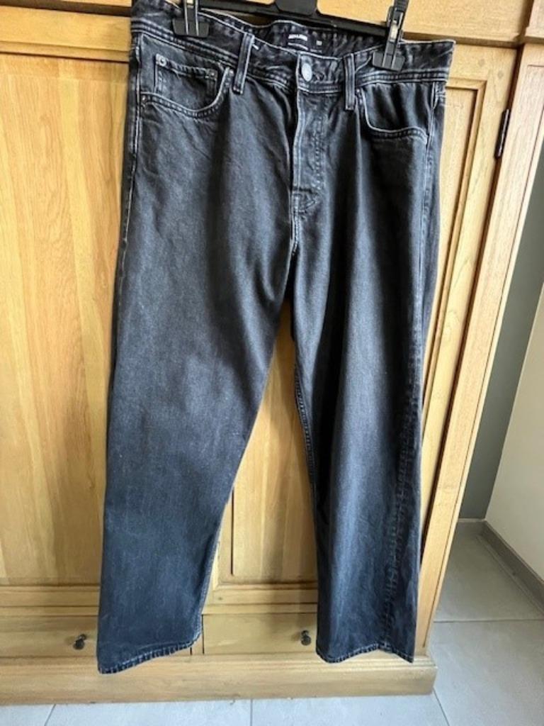 Jack & Jones Jeans 33, Kleding | Heren, Spijkerbroeken en Jeans, Zwart, Ophalen of Verzenden, Zo goed als nieuw, W33 - W34 (confectie 48/50)