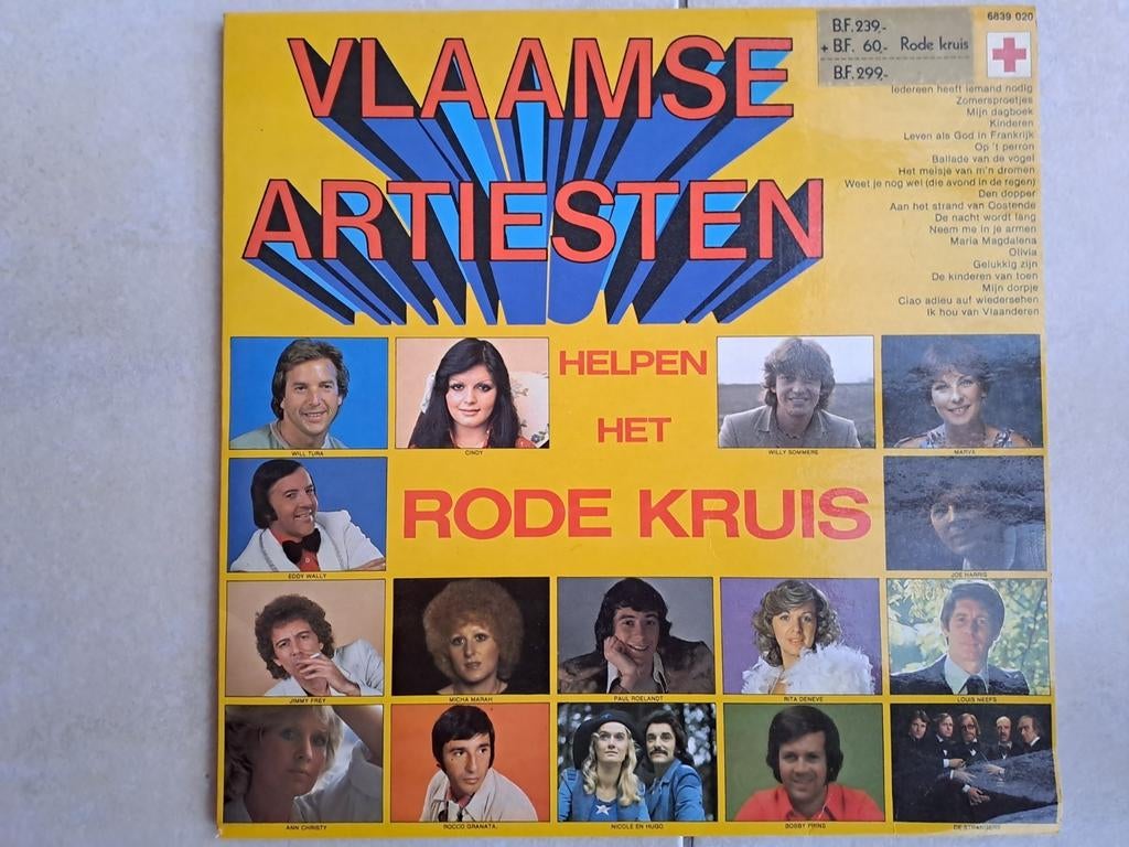 Lp Artiesten helpen het rode Kruis, Cd's en Dvd's, Vinyl | Verzamelalbums, Ophalen of Verzenden, Zo goed als nieuw