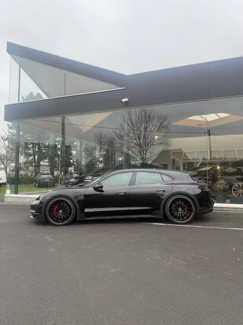 Porsche Taycan Cross Turismo 4S sport chrono night vision, Auto's, Porsche, Automaat, 0 cilinders, Parkeersensor, Zwart