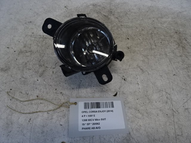 ANTI BROUILLARD AVANT DROIT Opel Corsa E (13253626), Autos : Pièces & Accessoires, Opel, Opel Automobile GmbH, Utilisé, Kontakt-opel@opel.com