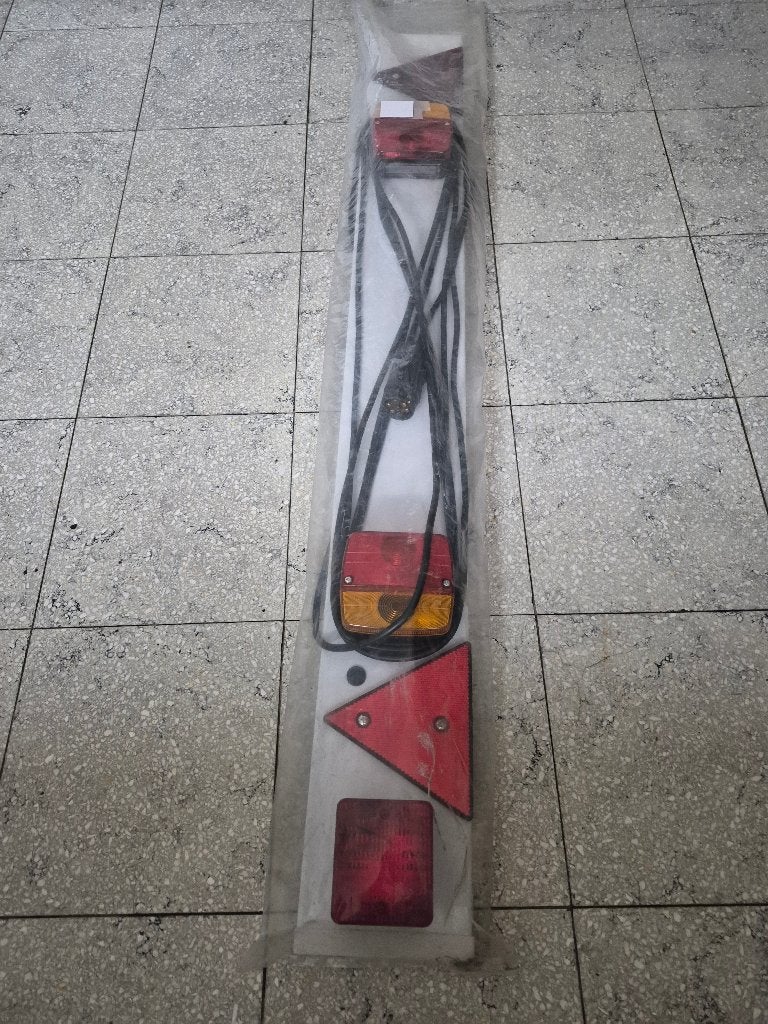 Een nieuwe verlichtingsplaat, Watersport en Boten, Boottrailers, Ophalen, Nieuw, Overige typen, Verstelbare verlichting