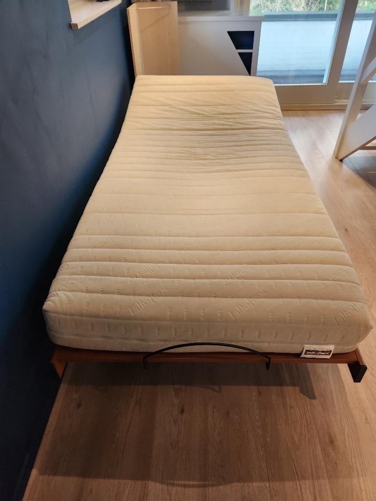 Lit simple LATTOFLEX une personne avec sommier et matelas, 100 cm, Matelas, 210 cm, Enlèvement