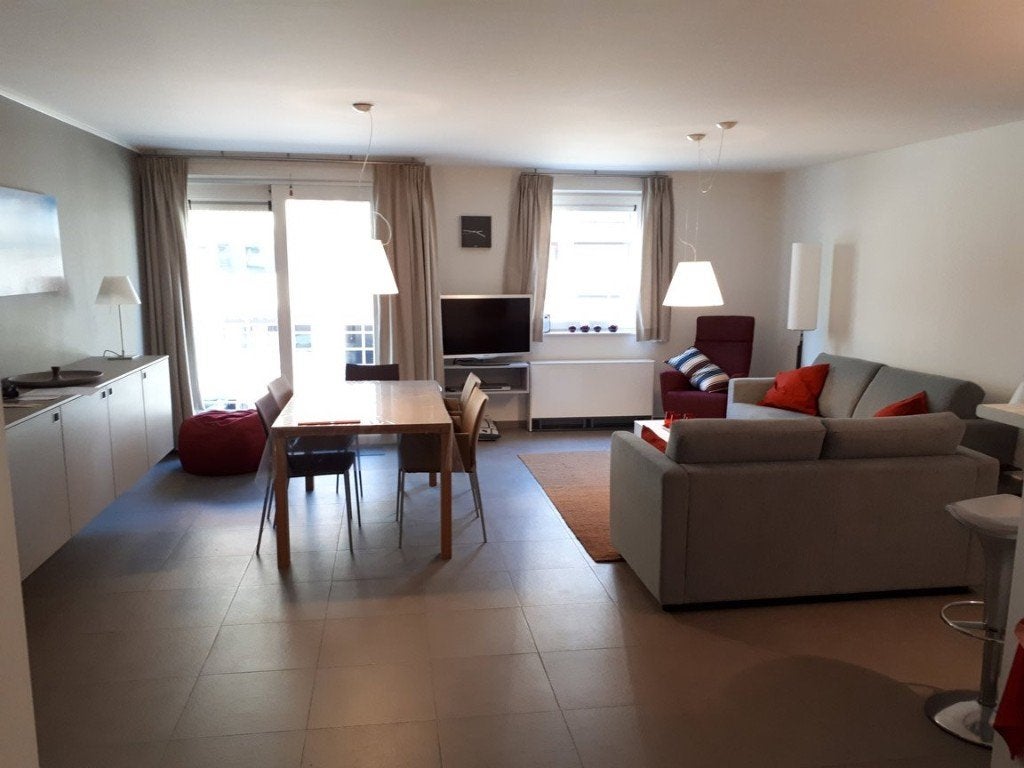 nieuwpoort ruim modern vakantie appartement 4 tot 6 pers., Vakantie, 2 slaapkamers, Antwerpen of Vlaanderen, Internet, Appartement