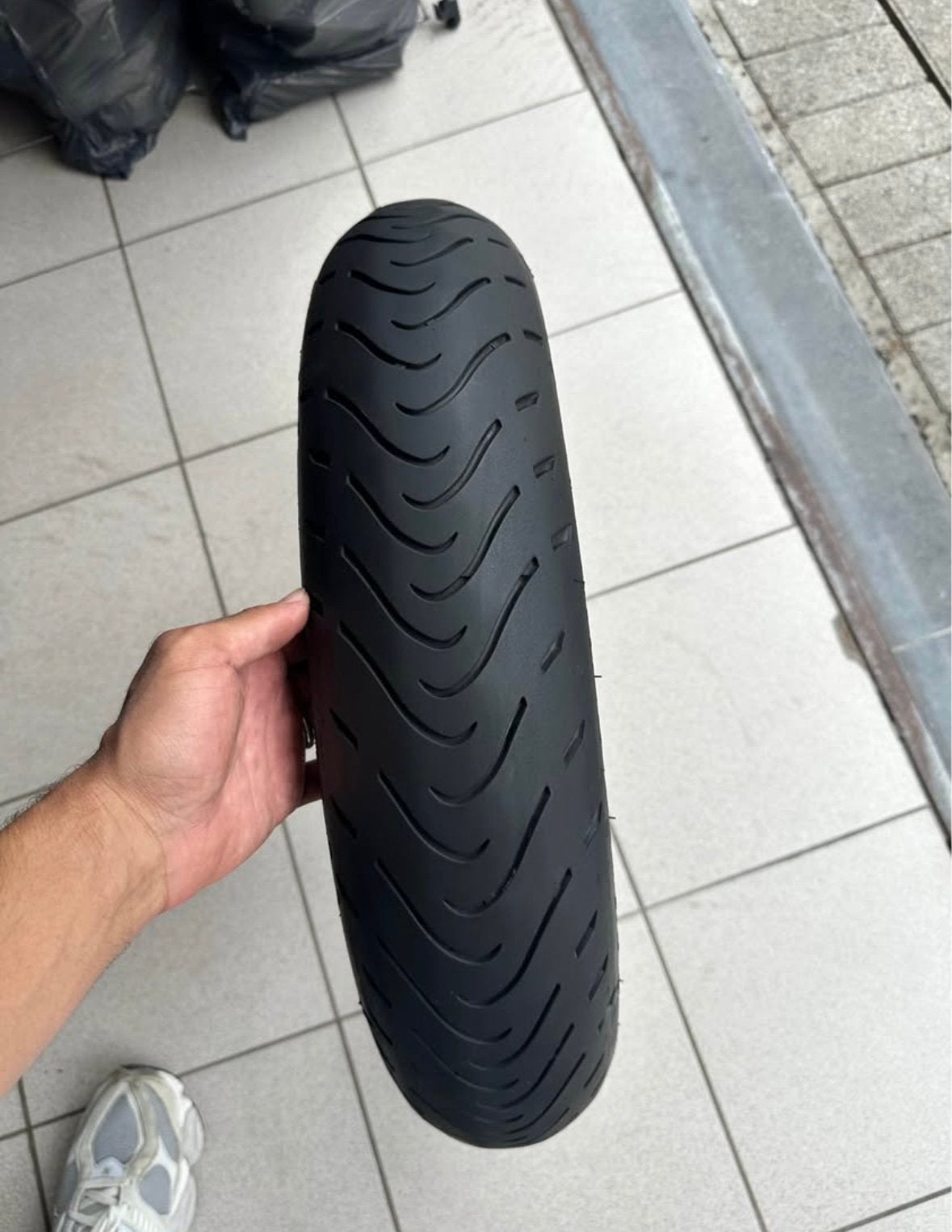 Motor band METZELER ROADTEC 01 SE 120/70 ZR17, Motoren, Ophalen, Gebruikt