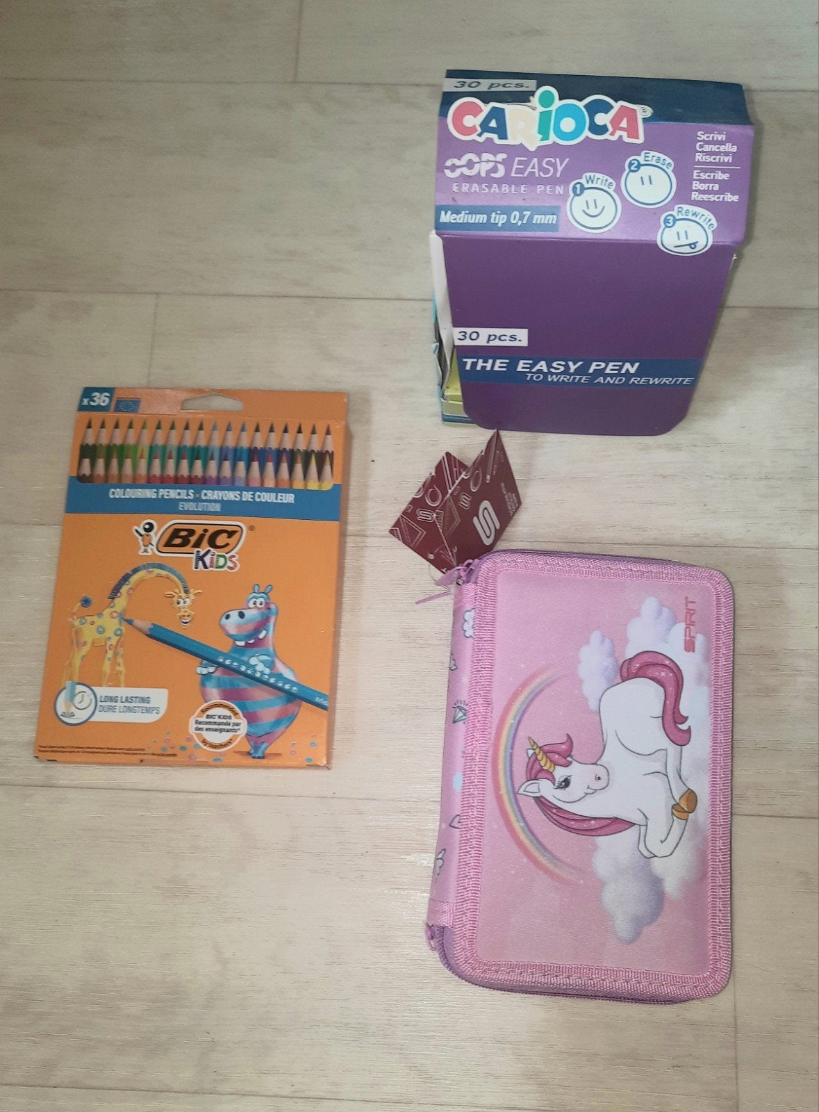 Lot fournitures scolaires, Diversen, Bureau-accessoires, Ophalen of Verzenden, Nieuw