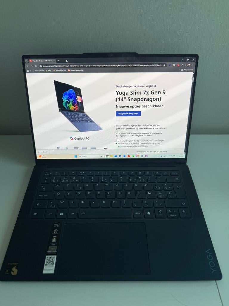 Lenovo Yoga Slim 7 (Snapdragon X Elite), Computers en Software, Windows Laptops, Ophalen, Zo goed als nieuw