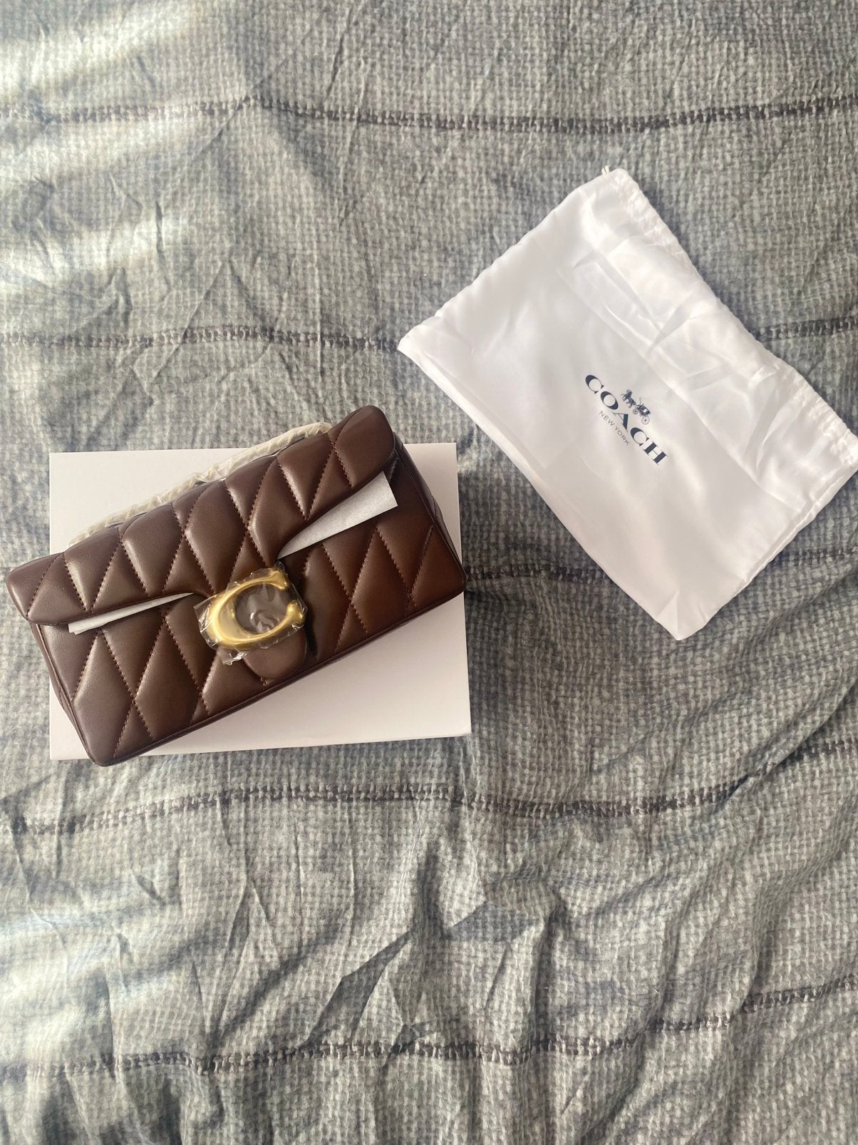 Coach Quilted Tabby Shoulder Bag, Handtassen en Accessoires, Ophalen of Verzenden, Nieuw, Bruin, Schoudertasje