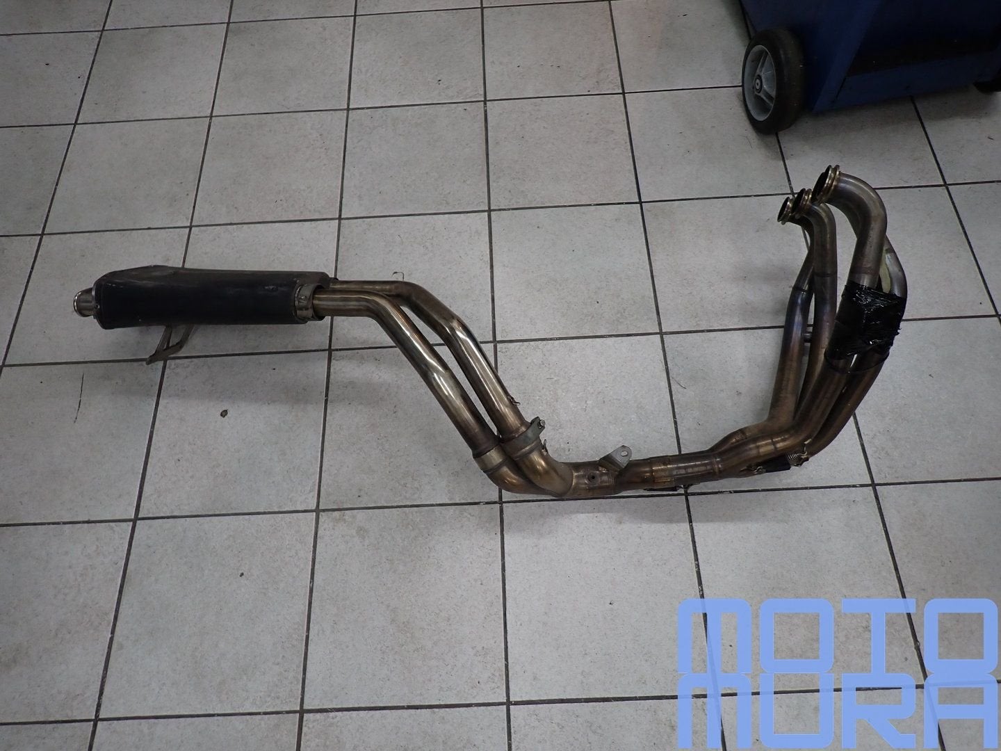 Uniek underseat uitlaat MV Agusta Brutale 750 2000 - 2006 co, Motoren, Gebruikt, -, -, Ophalen of Verzenden