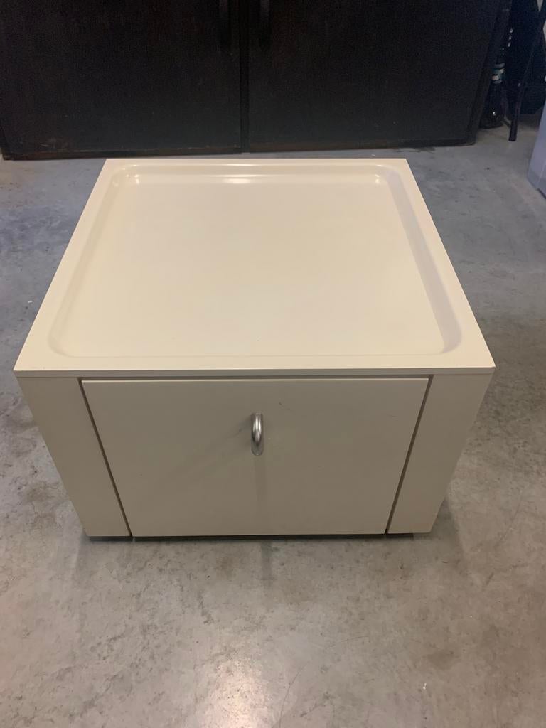 Wit designerkastje met schuif op wieltjes, Ophalen, Gebruikt, Minder dan 50 cm, Minder dan 50 cm