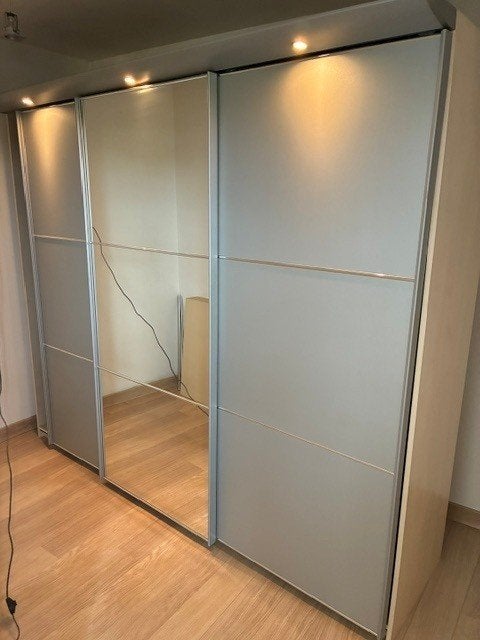Armoire beige avec miroir, Enlèvement, Utilisé, Avec porte(s), Autres matériaux